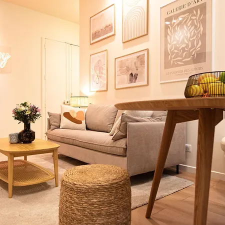 Amazing Flat In Champs Elysees. Апартаменты *