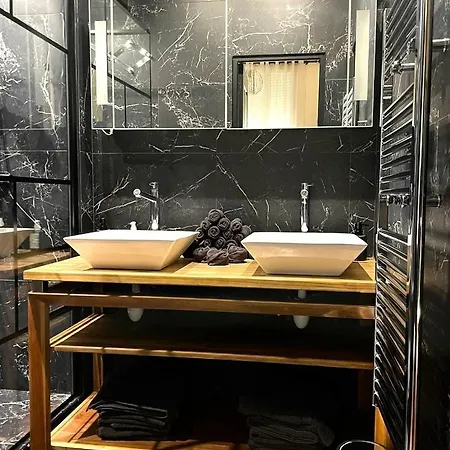 Amazing Flat In Champs-Elysees 75008 Paris